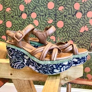 Turkish Style Tapestry Design Wedge Platforms Sz 6